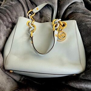 Micheal Kors purse